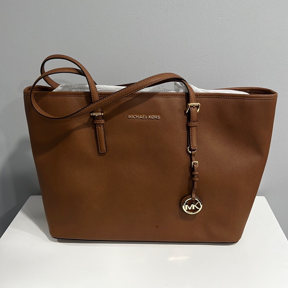 Michael Kors Jet Set Tote